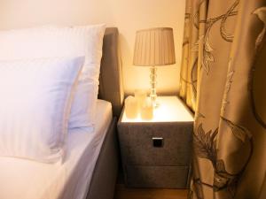 Apartment Moderne Wohnung in Kaisermühlen mit Garten und Panoramablick by Interhome