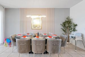 4Bd I 4-5Ba Solara Resort - Sleeps 12 Private Pool