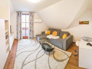 Apartment Große Ferienwohnung in Stubenberg am See mit GenussCard by Interhome