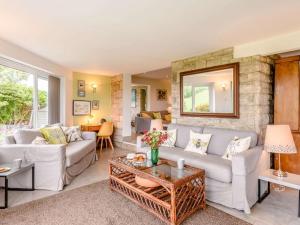 3 Bed in Worth Matravers DC140