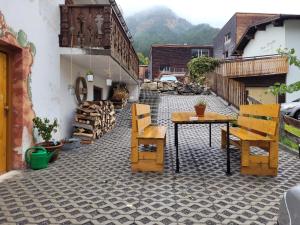 Apartment Gipfelblick by Interhome