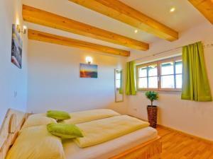 Holiday Home Das Almhaus in Bad St- Leonhard im Lavanttal by Interhome