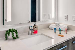 Sublime Views Studio