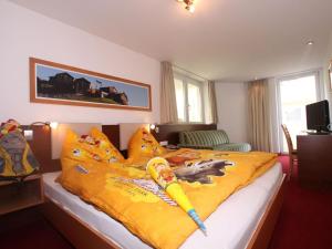 Apartment Appartement 303-201 by Interhome