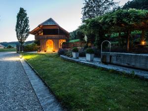 Holiday Home Spycher-Lodge by Interhome