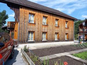 Apartment Familienchalet in Saanen – Gstaad by Interhome