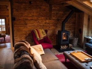 Holiday Home Authentisches Schweizer Alpenchalet aus dem 18- Jh- by Interhome