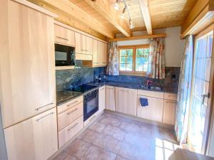 Holiday Home Charis by Interhome