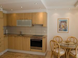 Apartment Haus Cristal 39 by Interhome