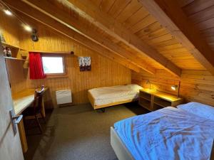 Holiday Home Chalet Abesiz by Interhome