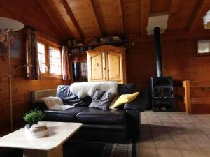 Holiday Home Chalet Schneeflöckli by Interhome