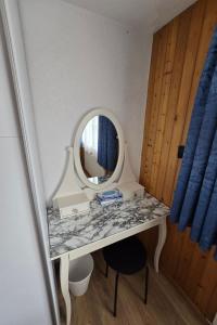 Apartment Nägeliboden by Interhome