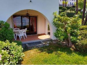 Apartment Residenza Viramonte- -Casa Daniela- Wohnung 33 by Interhome