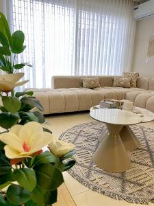 شقة فندقية فاخرة في عمان قرب طريق المطار Luxury Living Near Airport Road