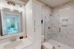 Dog Friendly Summer Breeze Sleeps 10 Beach House