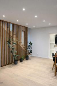 Maison 5 chambres et dépendance T2 - avec jardin - Proche Paris