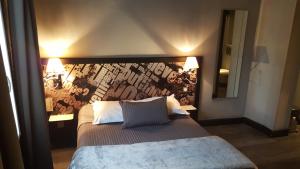 Hotels Cafe Hotel de l'Avenir : Chambre Double avec Salle de Bains Privative