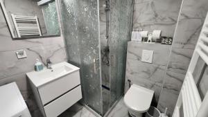 EN Riverside Apartment