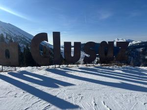 Studio La Clusaz avec balcon et garage
