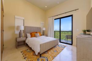 Lavish Penthouse at Quivira Los Cabos