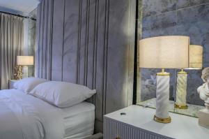 Spacious 2 bedroom house Sleeps 4 l On-Street Parking l The Cosy Corner Nationwide