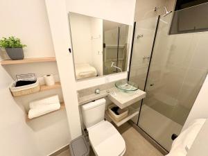 1 block from Copacabana and Ipanema beach