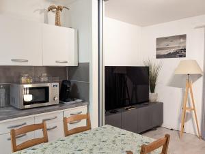 Escapade à Bandol balcon verdoyant et plage à deux pas