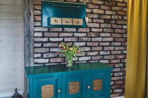 Large holiday home, salt cave, jacuzzi, sauna