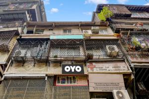 Hotel O Gulzar Masjid Bunder Railway Station