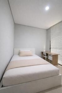 Cozy Room Near Pakuwon Mall