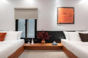 Train Spotters Loft in OLD QUARTER