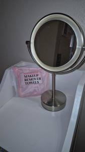 NO DAY OF BOOKING 24 HOURS NOTICE One private Master Efficency Suite Room with Bathroom for one person or couple with a pool breakfast included message here or email Floridastylz74 g mail com