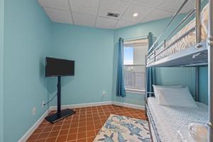 Hassle-Free- Easy Access Coastal Condo