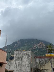 Sri Muruga Home Stay