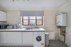 Oxford 2 Bed Apartment inc Parking & Balcony - Pass the Keys