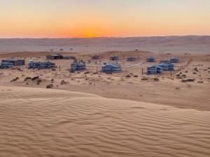 Endless Dunes Camp