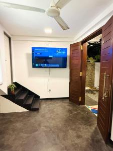 Roo Ceylon Beach Villa