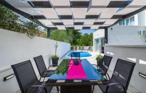 Lovely Home In Zaton With Private Swimming Pool, Can Be Inside Or Outside