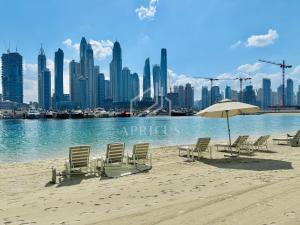 Marina Vista 1BD with beach access in Beachfront