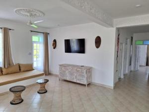 Nyumba Maua B&B