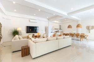 Paradise Samui Villa Chaweng, 5 Bedrooms with Private Pool