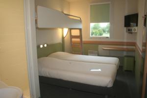 Hotels ibis budget Niort - La Creche : photos des chambres