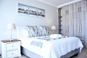 Foreshore 2 Sea View Holiday accommodation