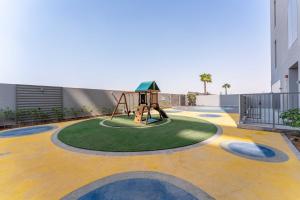 Brand New 1BDR with Pool, Jacuzzi, Sauna, Gym