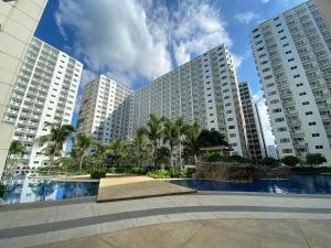 Cozy 1 BR unit at Shore 1 Residences Mall of Asia