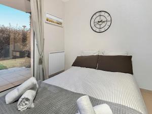 Studio lumineux avec jardin et parking privé