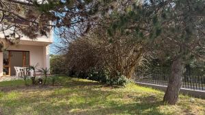 S077 - Sirolo, trilocale con giardino in centro