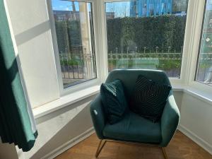 Convenient 3 bed Swansea house close to City & Bay