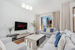 LUX The Murjan Sea View Suite 2