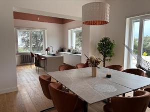 Stunning Villa in front of the sea!